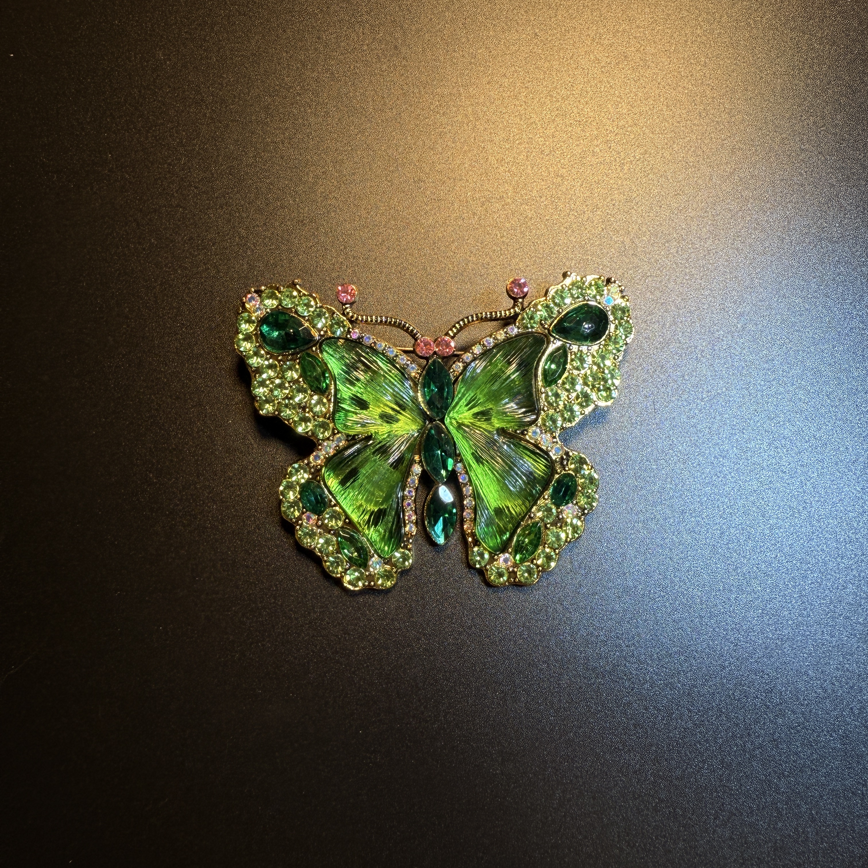 开花的橄榄 Vintage古着 Whimsy Chic Insect绿色蝴蝶胸针