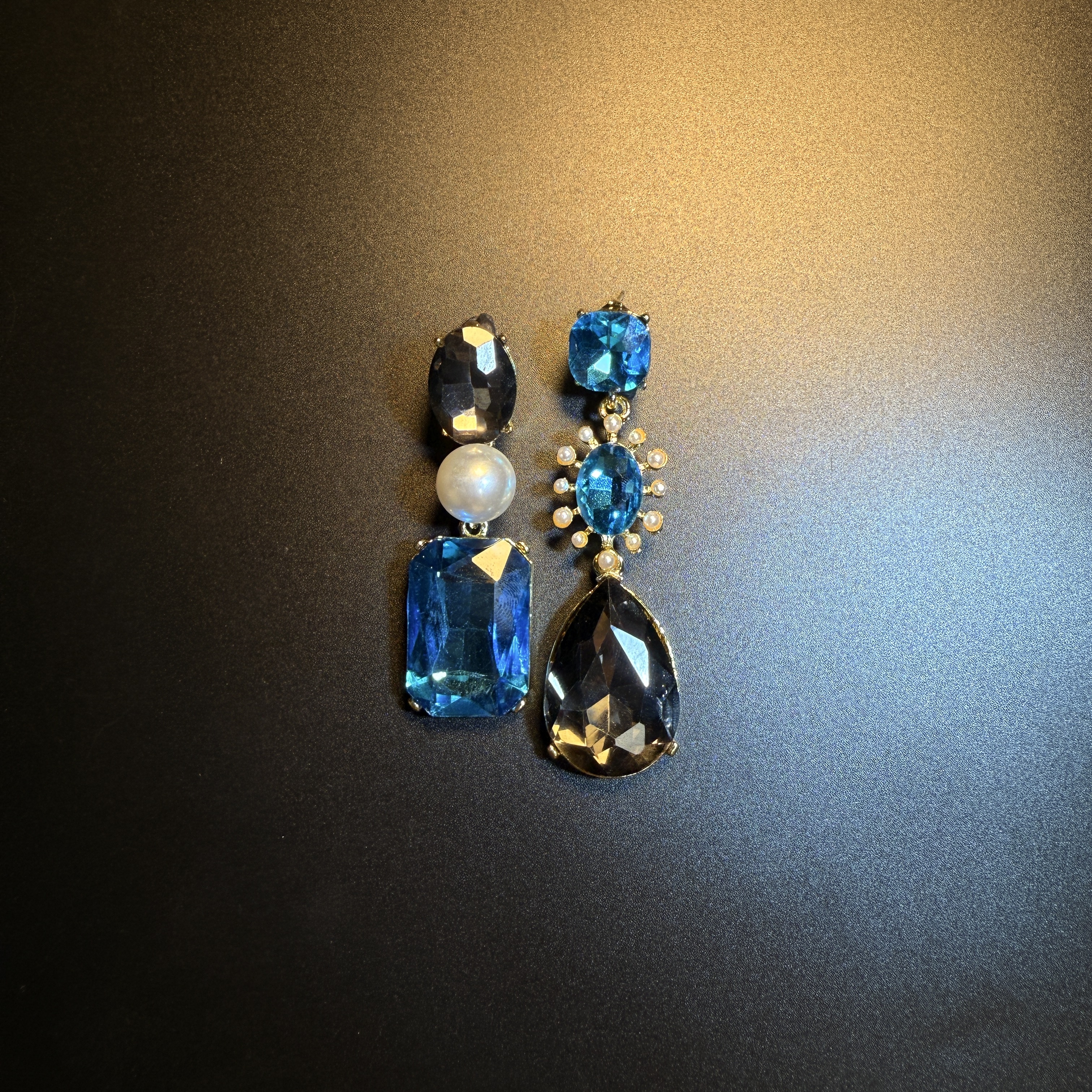 开花的橄榄 Vintage古着 Luster Drop蓝色不对称耳钉 耳环 耳饰