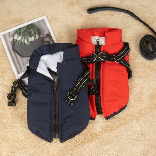 Домашние животные осень и зима со собачьей одеждой для собак, модных, маленьких и средних собак из тяги из тяги кошки зима