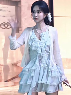 明星2026孟子义同款温柔纯欲风挂脖蛋糕短裙女薄款针织开衫套装夏