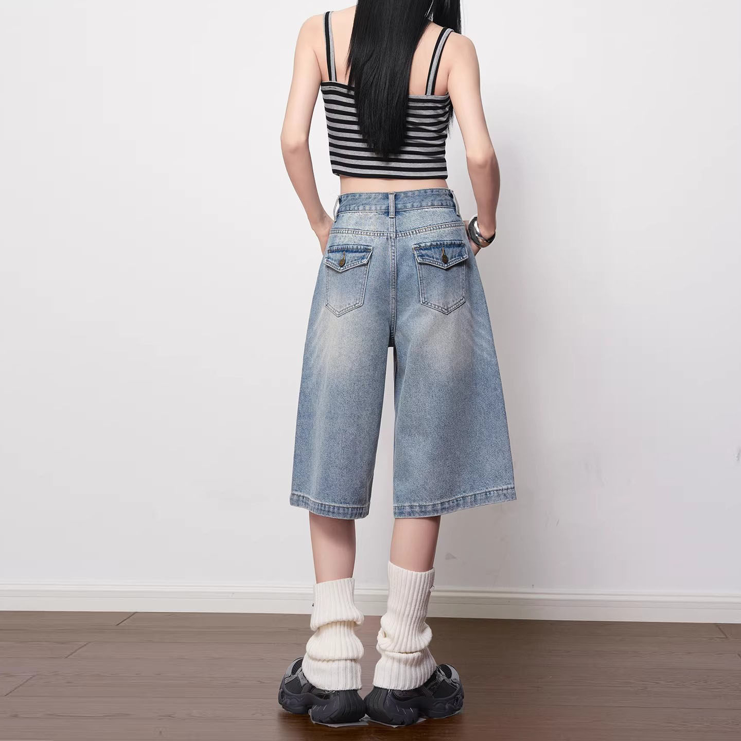 浅色美式七分牛仔短裤女2026春夏新款设计感高腰宽松直筒阔腿中裤