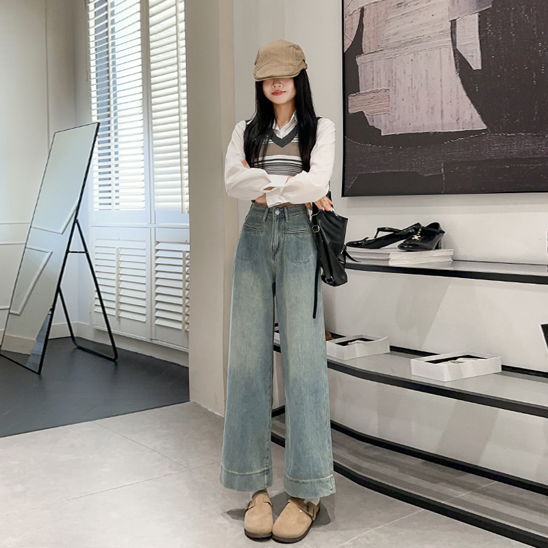 浅蓝高腰直筒牛仔裤女2024年