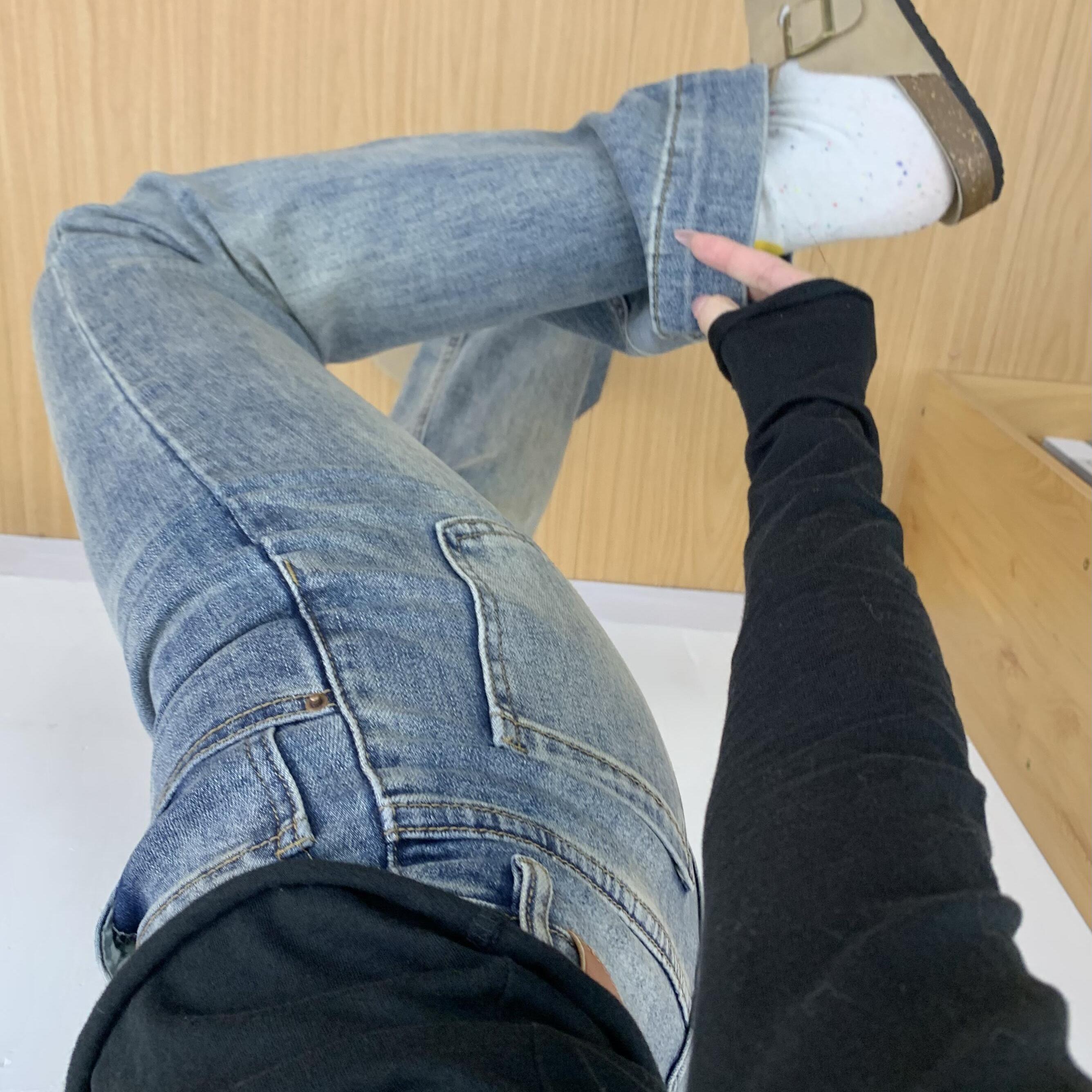 复古怀旧蓝微喇叭牛仔裤女