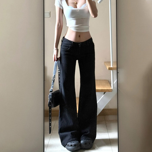 黑色低腰微喇牛仔裤女秋新款