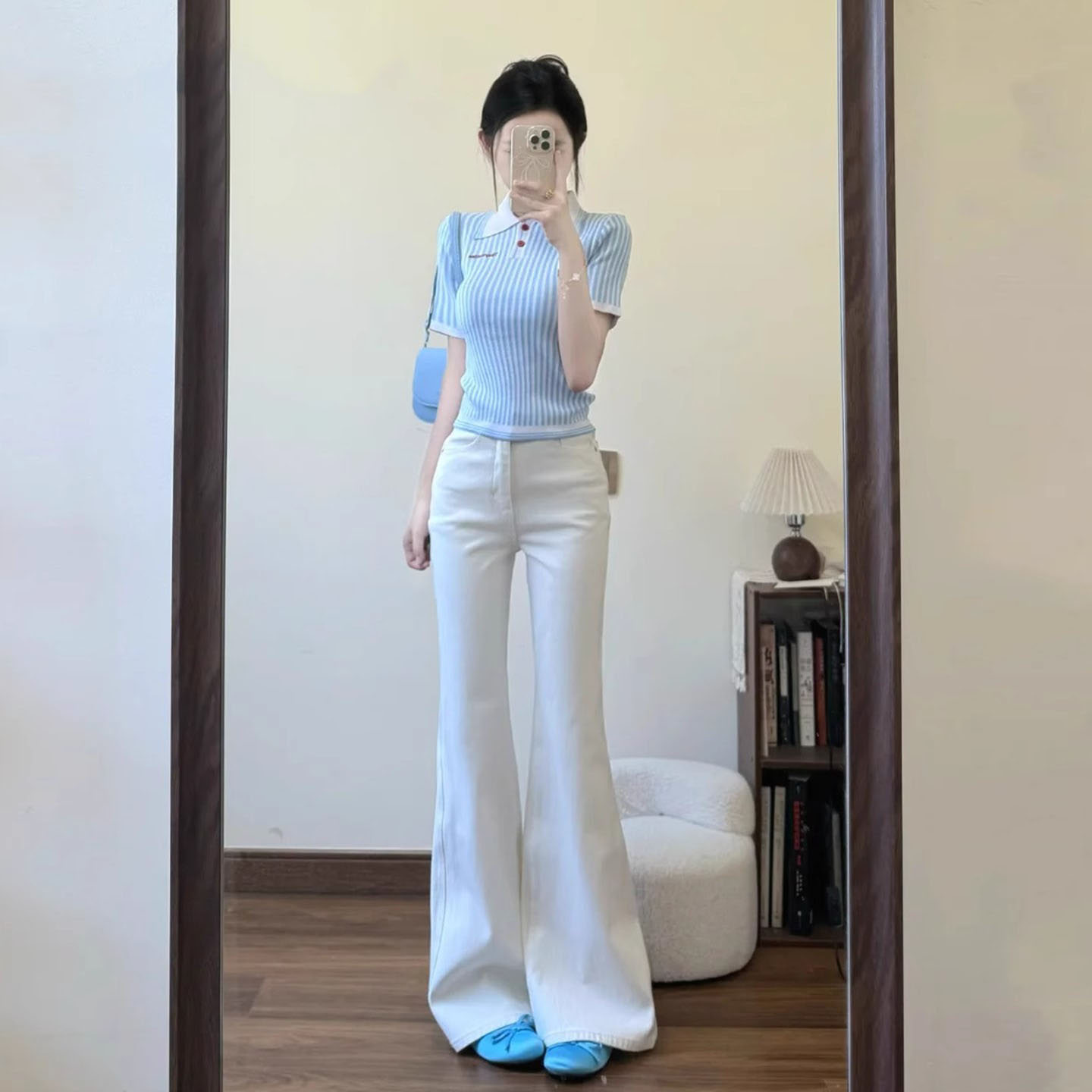 白色微喇牛仔裤女夏季2025