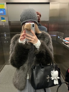 皮毛一体灰色高级感2025冬新款 仿狐狸毛毛外套女 环保皮草秋冬短款