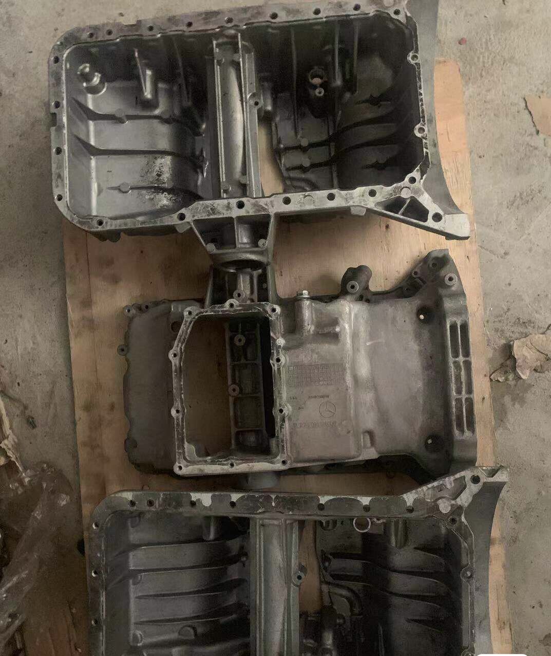 奔驰大油底壳总成大全 264 270 271 272 273 274 275 276 拆车件