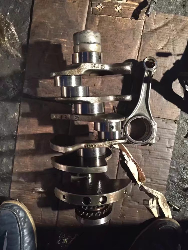 奥迪曲轴 CJT CAJ CRE BDW BRJ BBJ BPJ BDX AUK BKH 二手拆车件