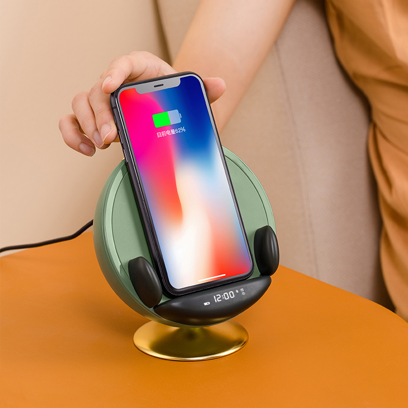 送男友桌面科技无线充电蓝牙音响