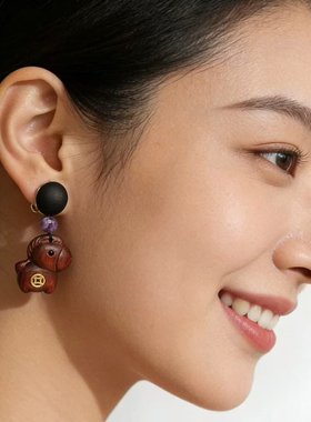 新年款手工檀木耳环小众设计不撞款新中式小马首饰品马上有钱耳钉