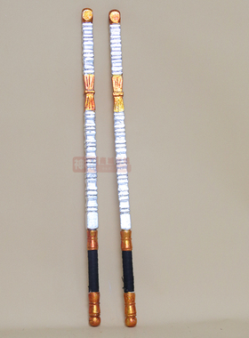 戏曲舞台表演出道具尉迟恭秦叔宝兵器 戏剧京剧武生银鞭木质双鞭