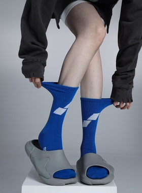 23春夏新款几何图形设计感黑白蓝纯色纯棉中筒袜子男女街头潮流