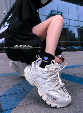 春夏22ss恶搞蓝色爱心刺绣纯棉运动短筒袜子男女ins街头潮袜