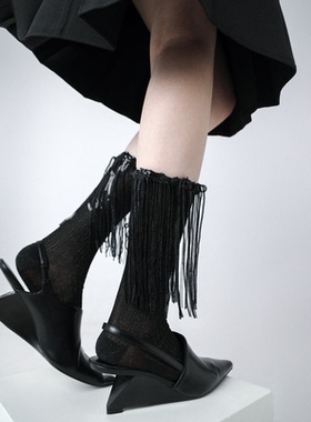 SS2L23春夏小众时尚设计风格亮片流苏金属丝纯色中筒袜子女ins潮