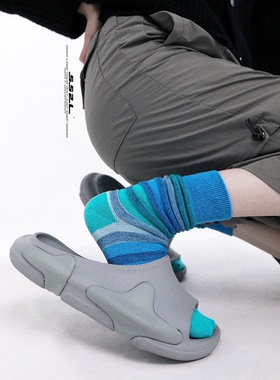 SS2L秋冬新款小众凹凸立体渐变彩色条纹中筒袜子男女堆堆袜ins潮