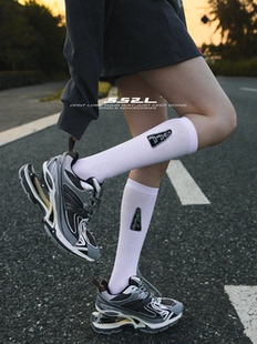 SS2L21aw秋冬OFF字母三角白色时尚 网眼及膝运动中筒长袜女ins潮袜