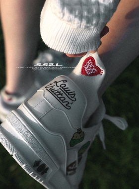 SS2L春夏22ss新款红色爱心后跟刺绣日系纯棉运动短筒袜子船袜男女