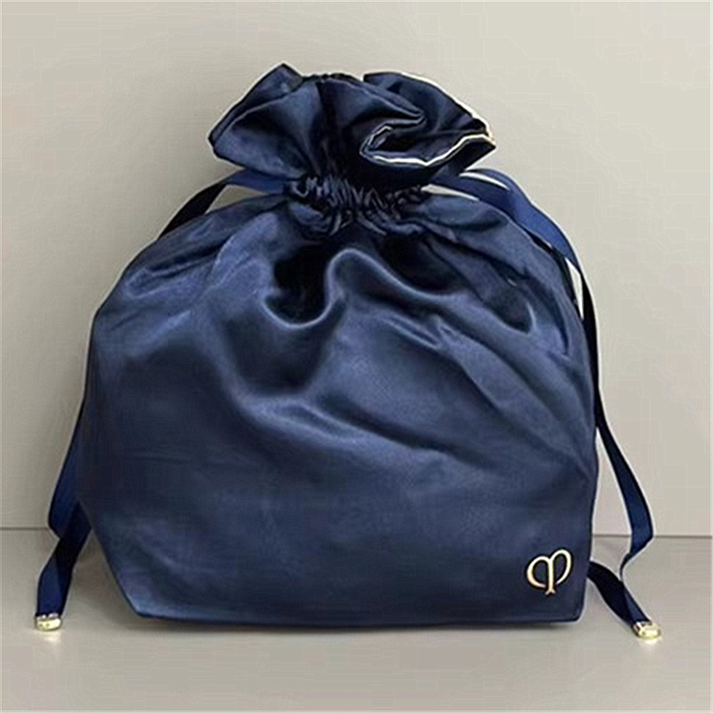 包邮CPB肌肤之钥蓝色缎面抽绳束口袋化妆包收纳袋专柜赠品收纳包