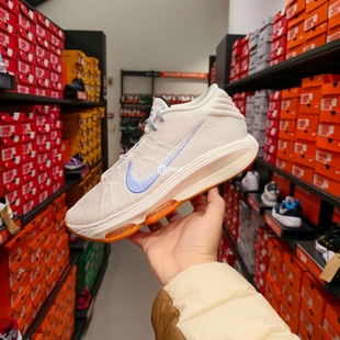 Nike Zoom GT Hustle 3耐克男款子实战气垫中帮篮球鞋 HJ9084-100