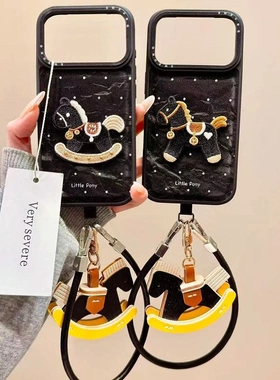 黑色丝绒立体小金马适用于苹果15手机壳iphone14保护套13新款17promax秋冬16pro高级感max手机套