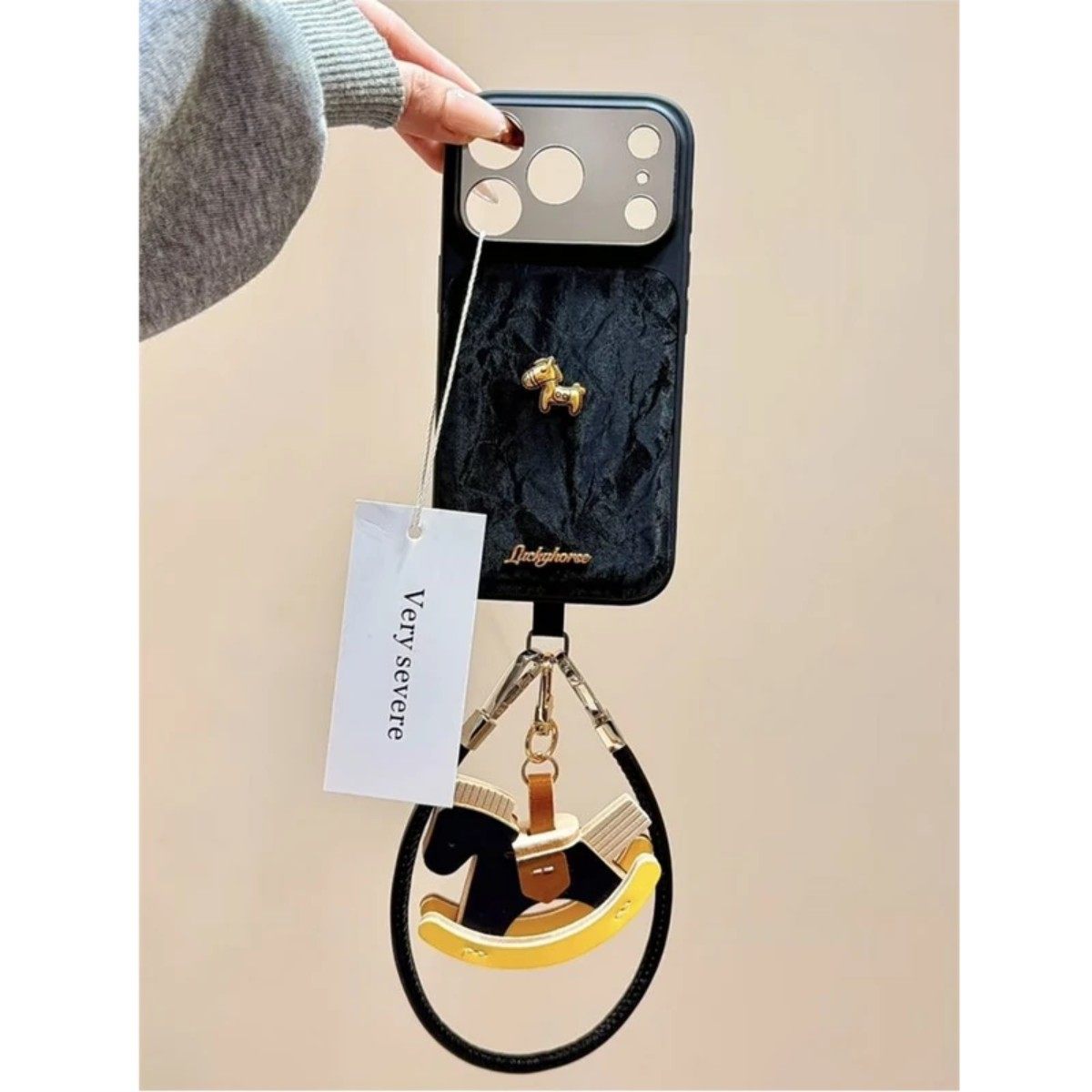 高级感丝绸纹立体小金马手拎绳适用苹果17promax手机壳iphone16新款15pro女款14pm全包保护壳,3C数码配件,手机保护套/壳,淘宝优惠券,粉丝福利购,淘宝优惠卷