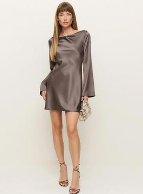 法式reformatio醋酸缎面长袖一字领连衣裙子女气质礼服辣妹风短裙