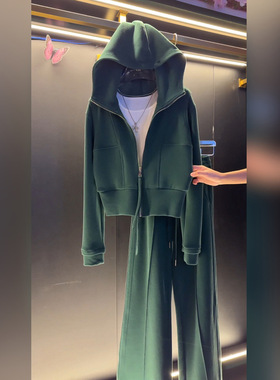 洋气减龄绿色休闲运动风套装女秋冬新款加厚连帽卫衣裤子两件套女