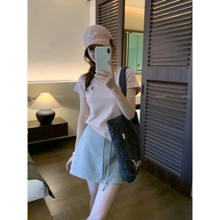 爱情魔鬼鱼 短袖U领刺绣T恤女2026夏季新款简约通勤百搭体恤上衣
