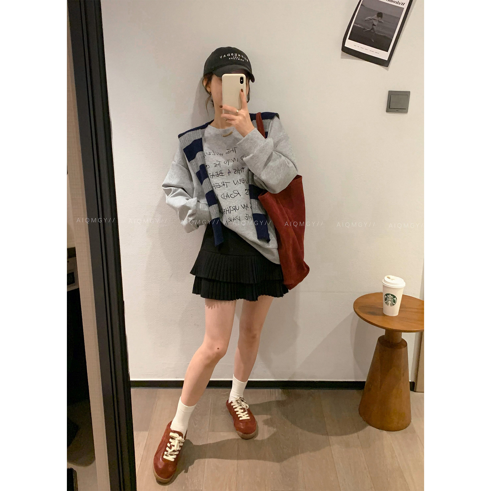 爱情魔鬼鱼 灰色配披肩圆领字母卫衣女2025秋季新款宽松休闲上衣,女装/女士精品,卫衣/绒衫,淘宝优惠券,粉丝福利购,淘宝优惠卷