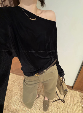 爱情魔鬼鱼长袖斜领丝绒T恤女