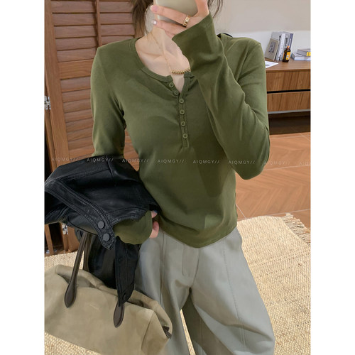 爱情魔鬼鱼纽扣半开领长袖T恤女
