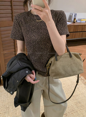 爱情魔鬼鱼圆领短袖豹纹T恤女