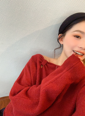 爱情魔鬼鱼 红色设计感斜肩长袖羊毛针织衫女2025年冬季宽松上衣