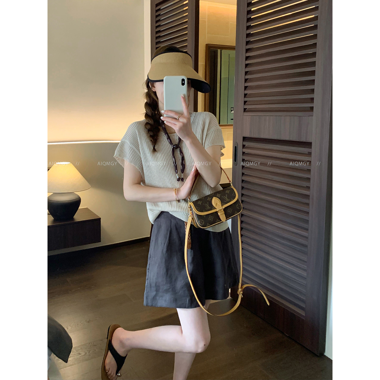 爱情魔鬼鱼 杏色圆领短袖针织T恤女2026夏季新款宽松显瘦百搭上衣