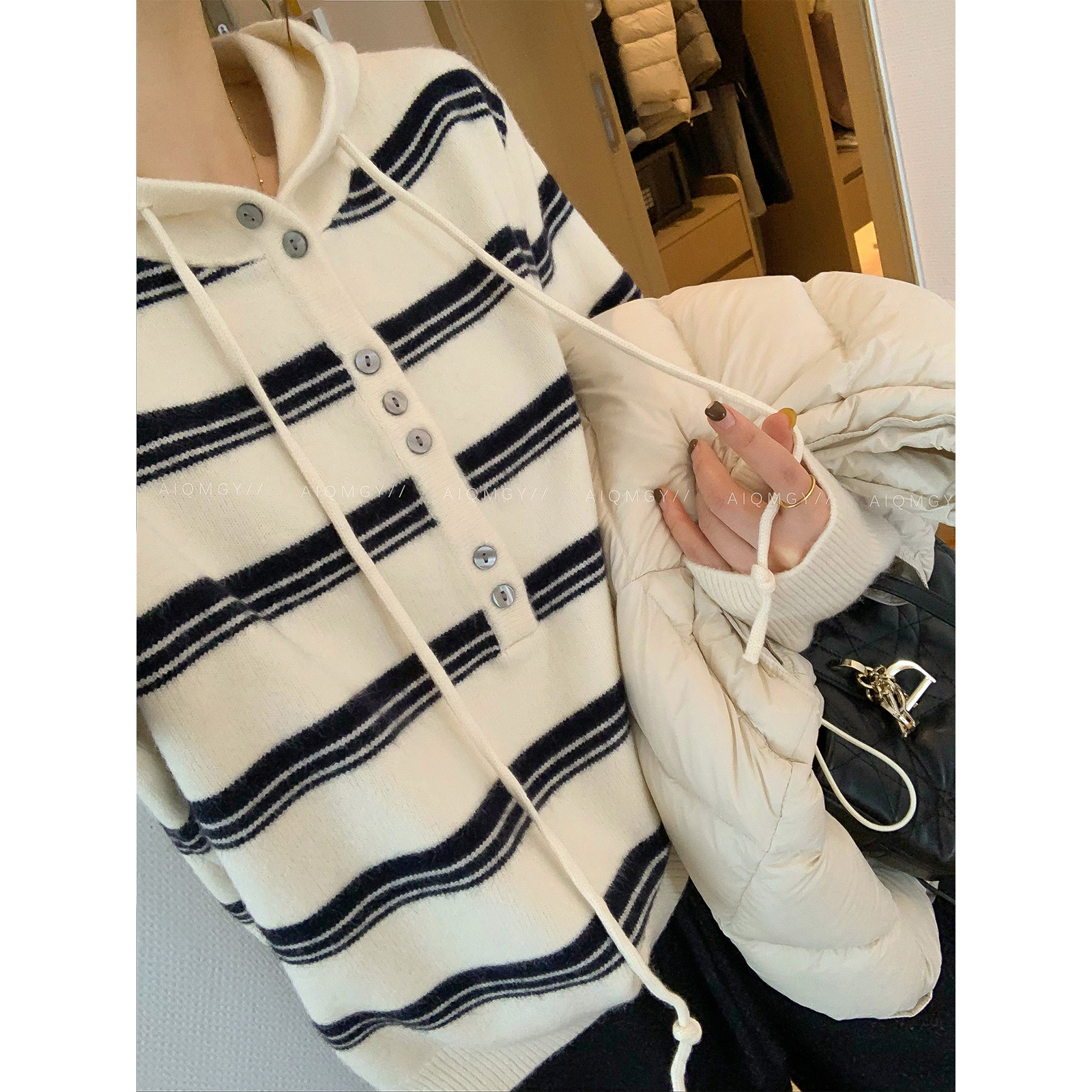 爱情魔鬼鱼条纹连帽长袖针织衫