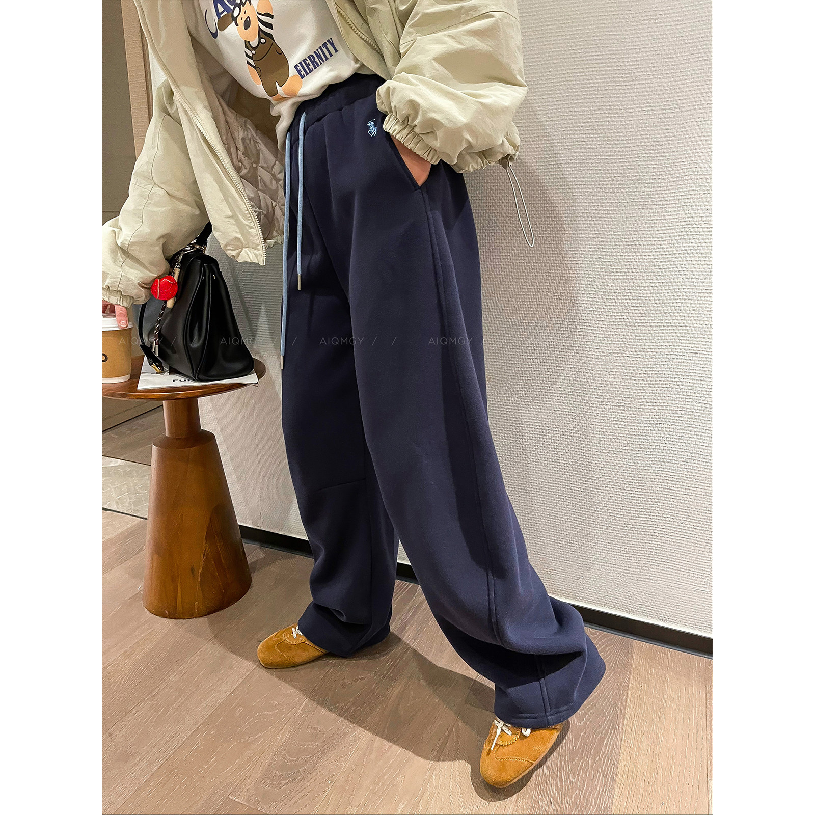 爱情魔鬼鱼 藏蓝色抽绳加绒阔腿裤女2025秋冬新款高腰加厚休闲裤,女装/女士精品,休闲裤,淘宝优惠券,粉丝福利购,淘宝优惠卷