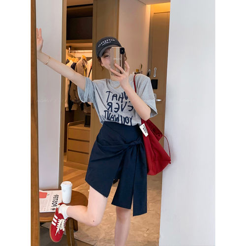 爱情魔鬼鱼 时尚套装女2026年夏季新款短袖T恤不规则半身裙两件套