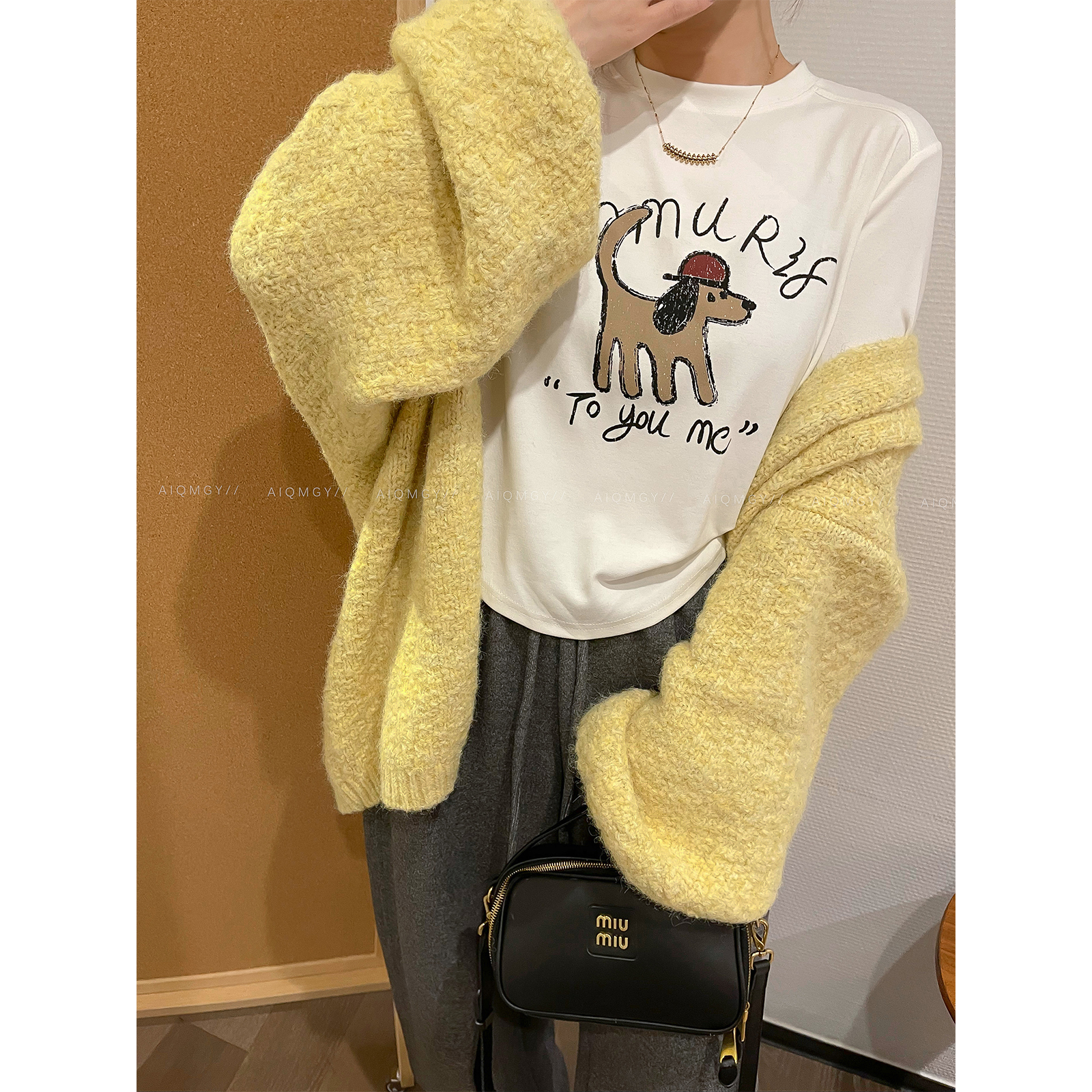 爱情魔鬼鱼 白色圆领长袖卡通字母印花T恤女2025秋季新款打底上衣