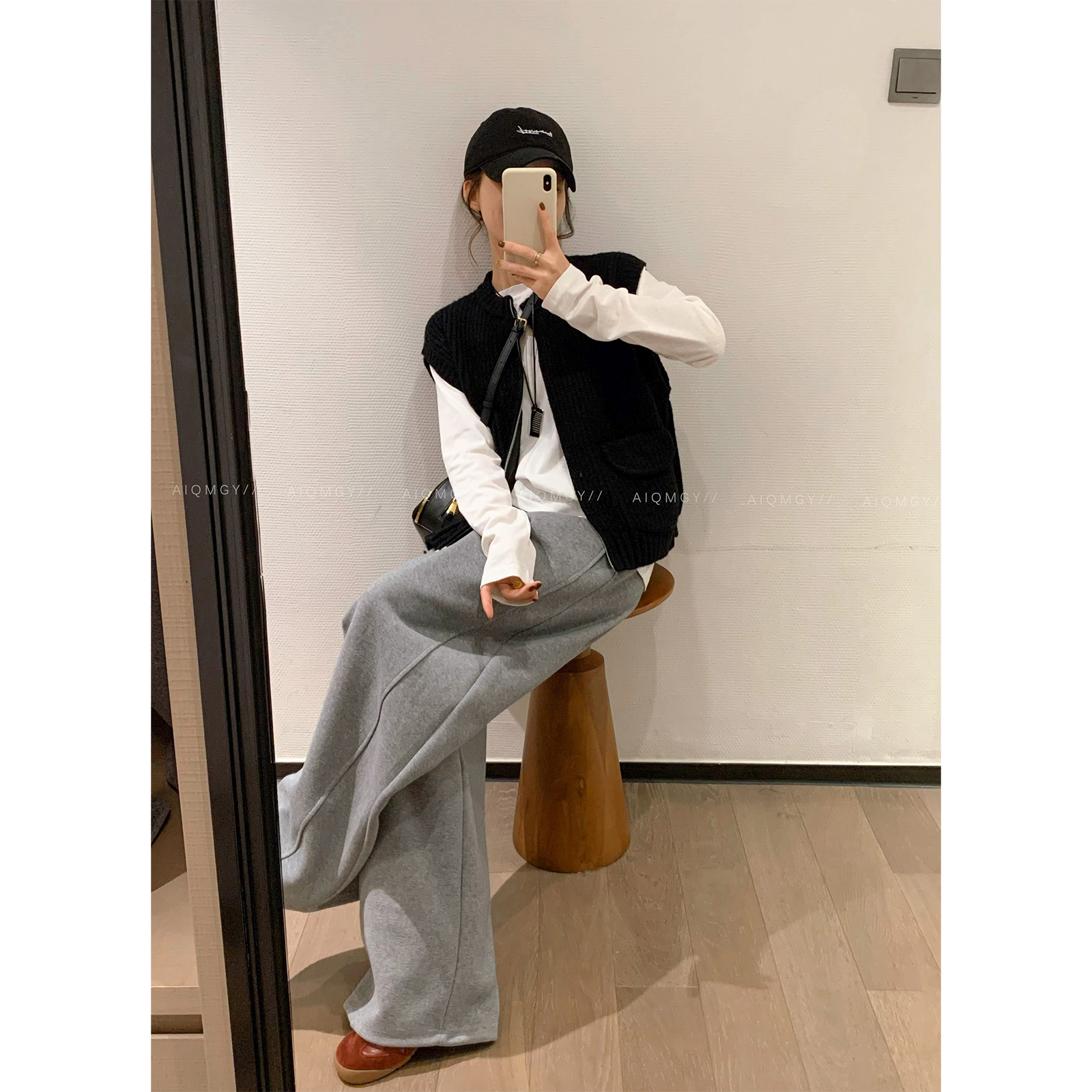 爱情魔鬼鱼 黑色圆领坎肩针织马甲女2025年秋季新款叠穿开衫上衣