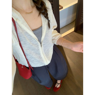 新款 爱情魔鬼鱼 女2026年春季 连帽拉链针织开衫 宽松显瘦上衣 长袖