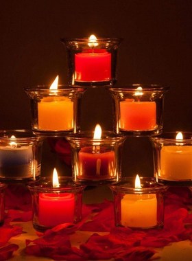 Romantic glass scented candles Propose candlelight dinner