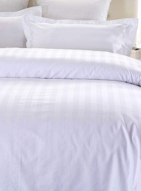 new the hotel uses  bedsheet to encrypt  pure white被罩