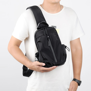 Men's new Korean trendy backpack travel bag旅游单肩斜挎包