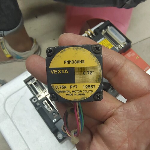 PMM33AH2  东方VEXTA电机一个【议价】