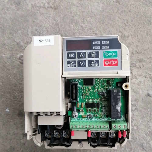 安川变频器CIMR-JB4A0004BBA，1.5KW/0.【议价】