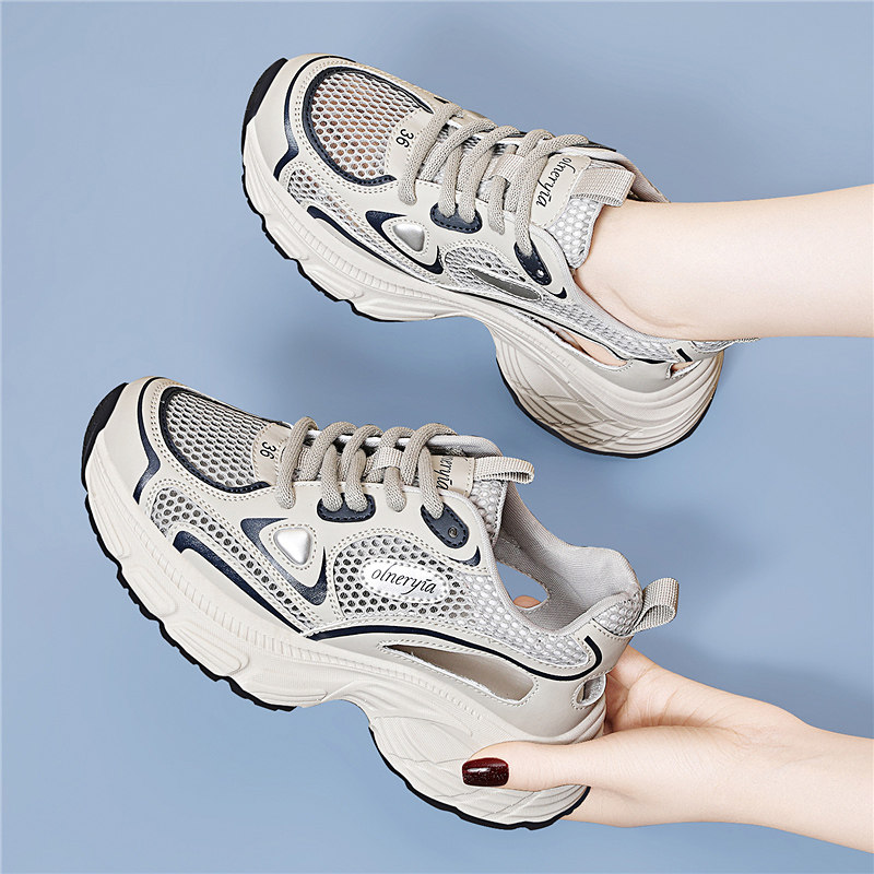 厚底老爹鞋子女2025夏季新款外穿透气防滑时尚百搭休闲洞洞鞋女款