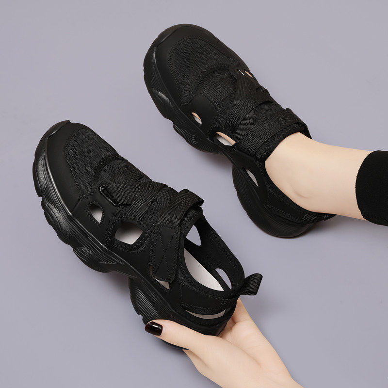 镂空运动鞋女款2026新款夏季薄款透气洞洞鞋外穿轻便休闲旅游凉鞋