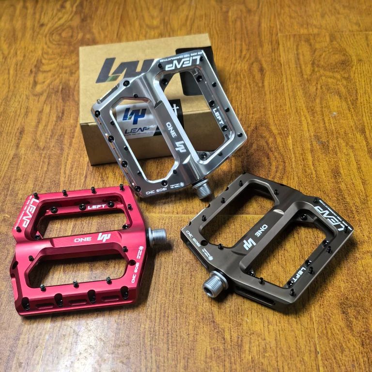 纵跃LEAP ONE脚踏LP1超大铝合金软尾速降土坡山地车脚踏抓脚防滑