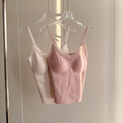 温柔蕾丝V领吊带背心女带胸垫秋冬微磨毛保暖显瘦内搭上衣可外穿