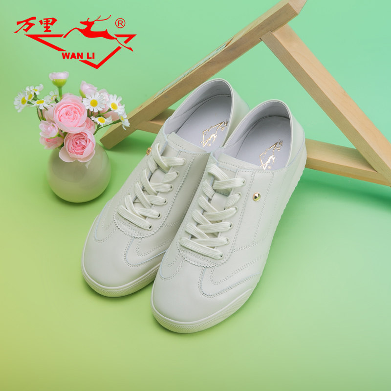 万里休闲小白鞋真皮舒适低帮单鞋百搭圆头系带简约女鞋HZT2119